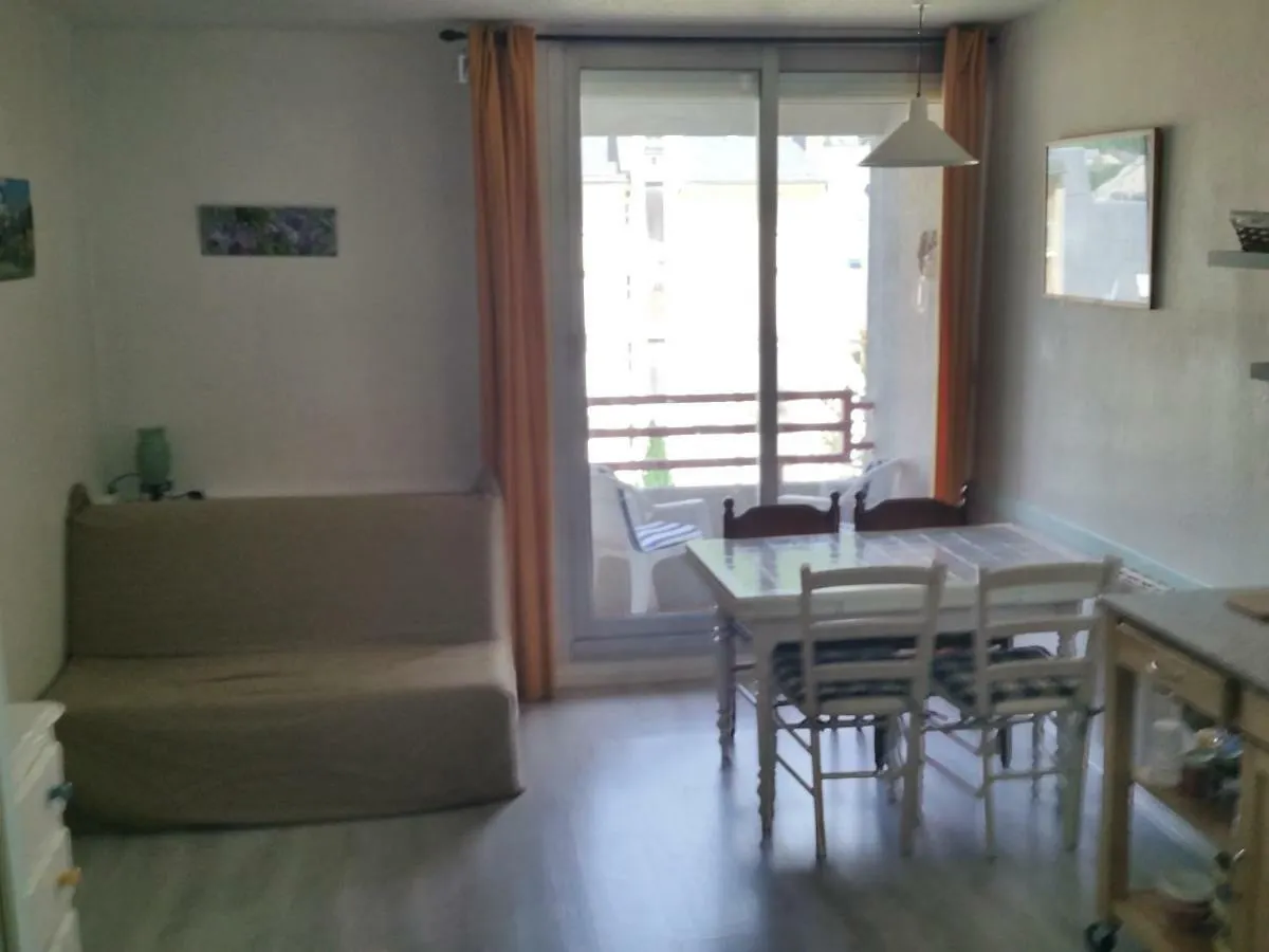 Appartement Studio Plein Centre Cauterets France